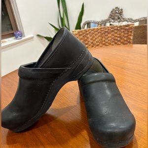 Dansko XP 2.0 work clog